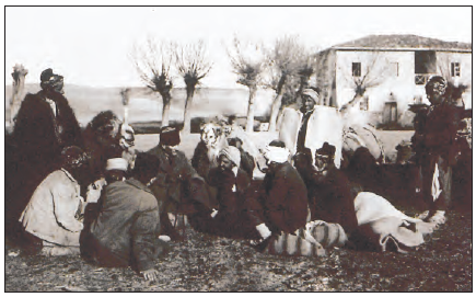 Atatürk, çobanlarla sohbet ederken (1921)