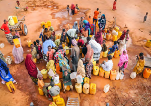 Görsel 2.2 Somali'de artan nüfusa karşılık su kaynakları yetersiz kalmaktadır.